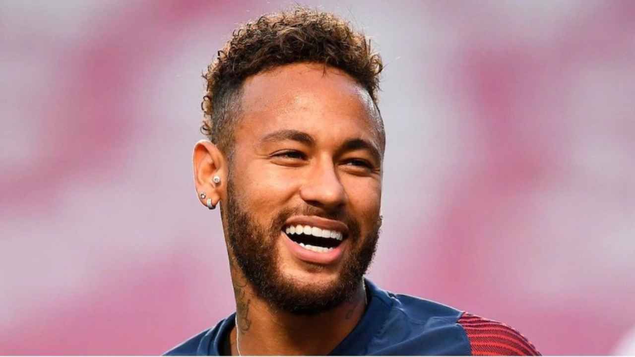 Neymar (web source) 16.11.2022 stylife